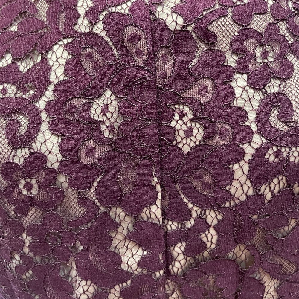 BEAUTIFUL PURPLE DRESS - Picture 4 of 7